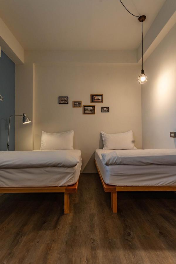 Cozy House Hostel Kota Hualien Bagian luar foto