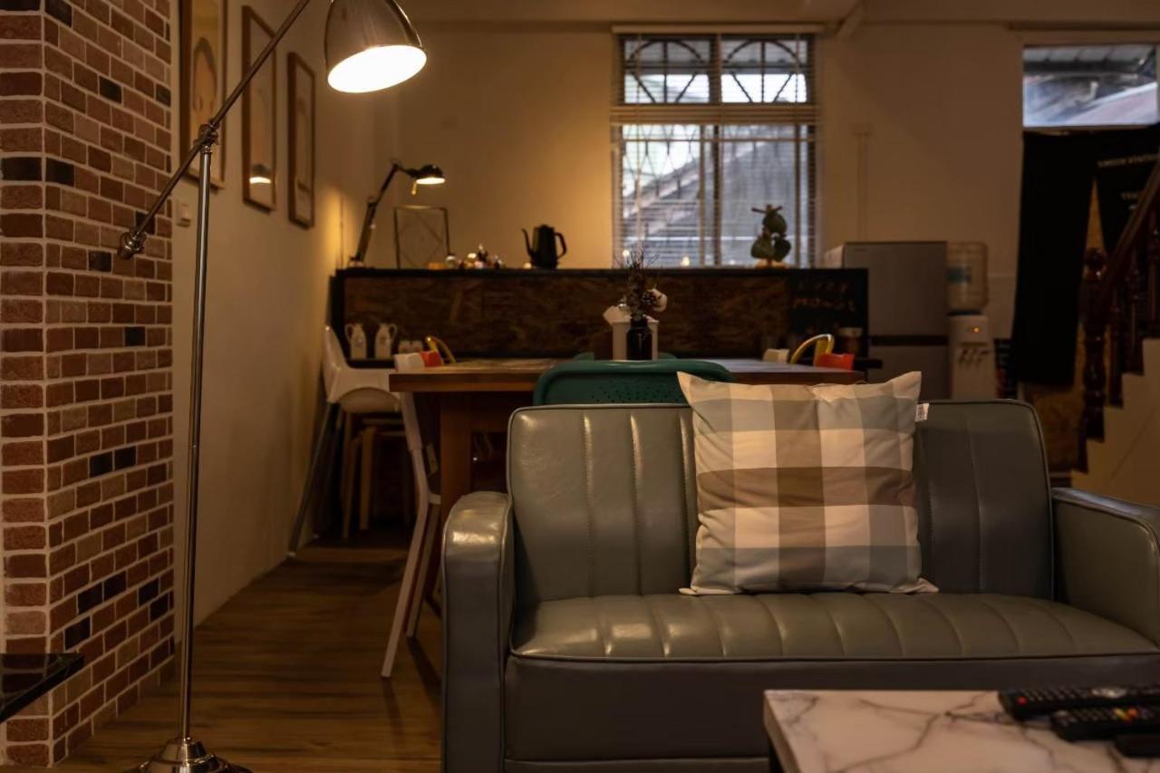 Cozy House Hostel Kota Hualien Bagian luar foto