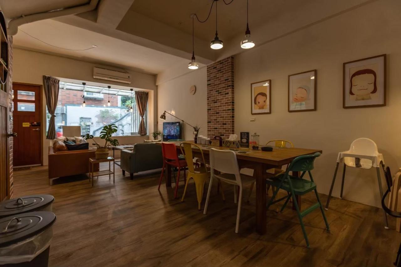 Cozy House Hostel Kota Hualien Bagian luar foto