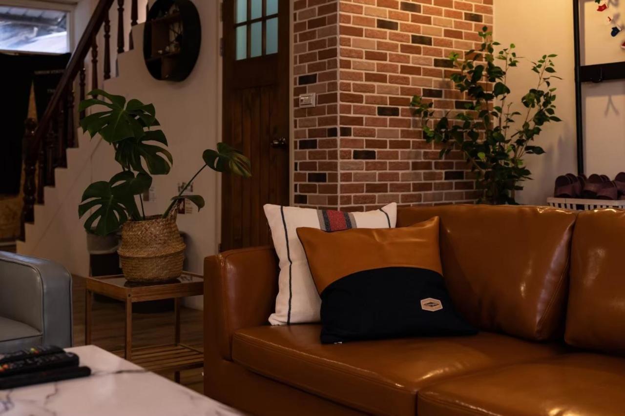 Cozy House Hostel Kota Hualien Bagian luar foto