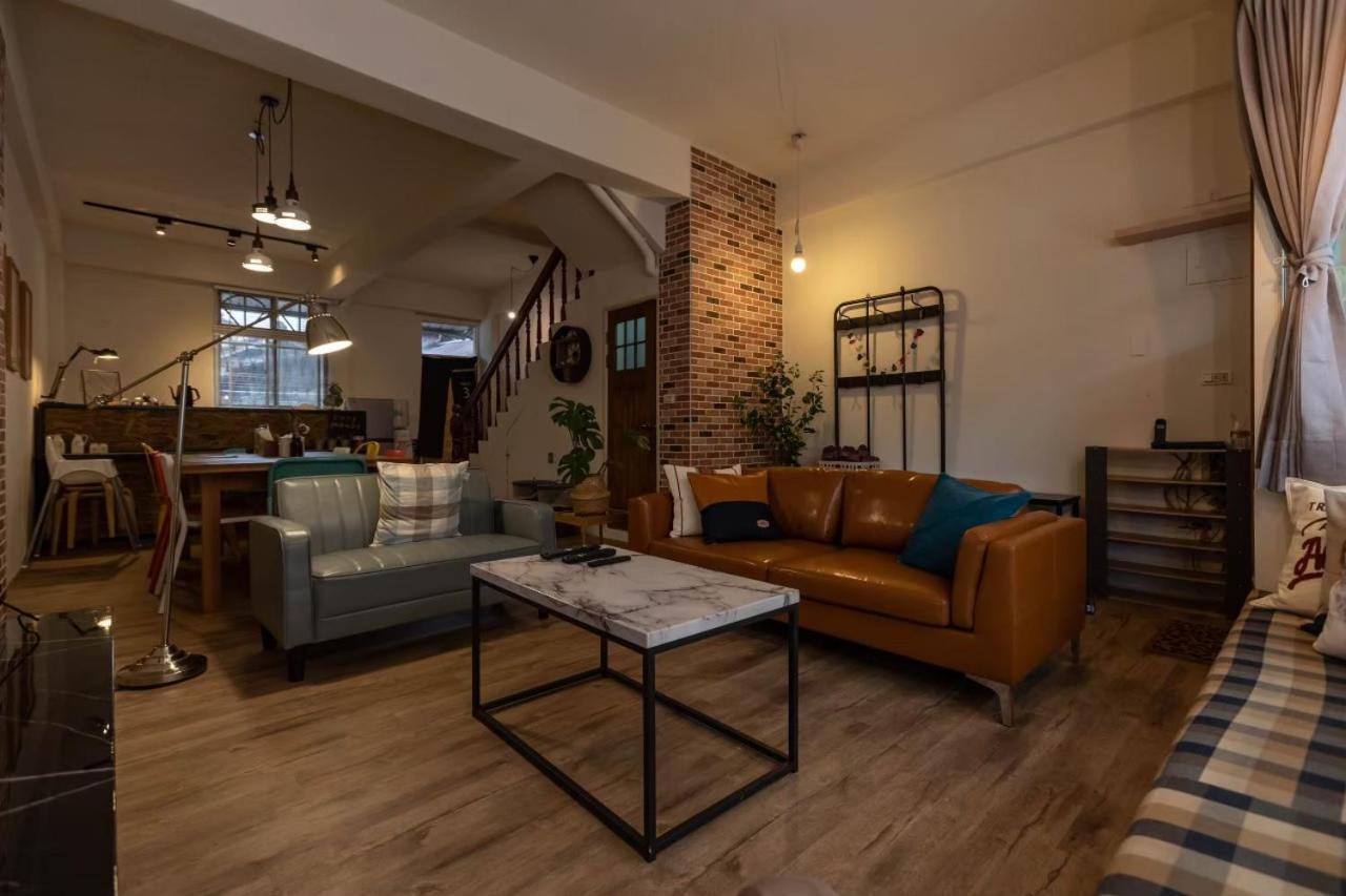 Cozy House Hostel Kota Hualien Bagian luar foto