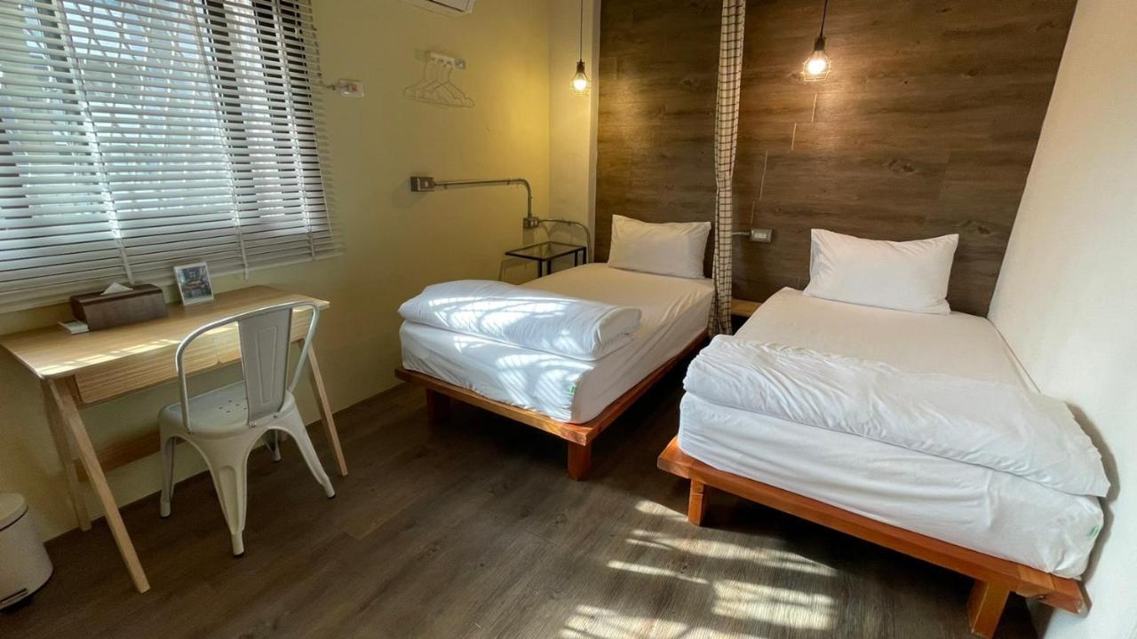 Cozy House Hostel Kota Hualien Bagian luar foto